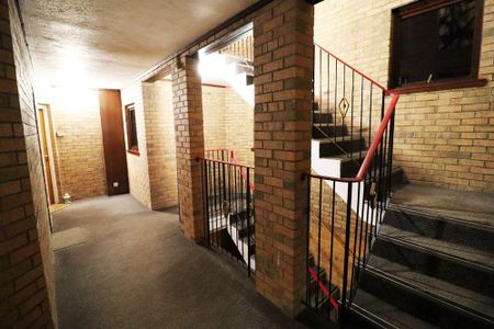 3 bedroom flat to rent - Photo 4