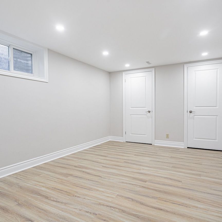 For Lease - 6 Village Squire Lane, Markham, Ontario - Photo 1