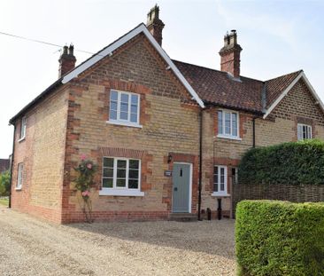 3 bedroom semi-detached house to rent - Photo 1