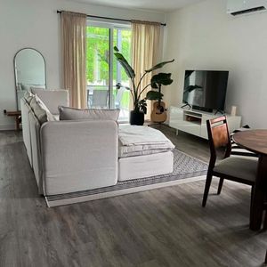 Appartement 4 et demi de style condo/ 2 bedroom apartment for Rent - Photo 2