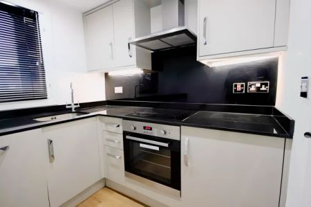 2 Bed 1 Bath - Photo 5