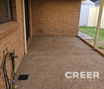 2/17 Kyneton Street, Belmont - Photo 2