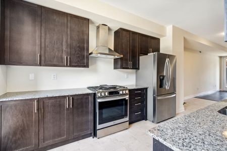 For Lease - 101 Stauffer Crescent, Markham, Ontario - Photo 4