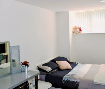 Ground Floor Premier Luxe Studio - Photo 4