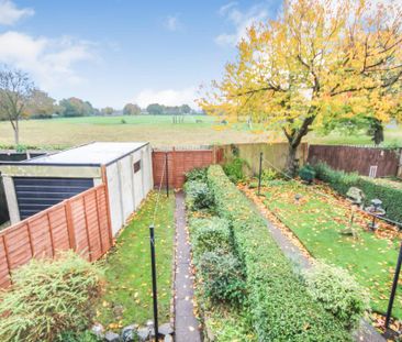2 bedroom end of terrace house to rent - Photo 4