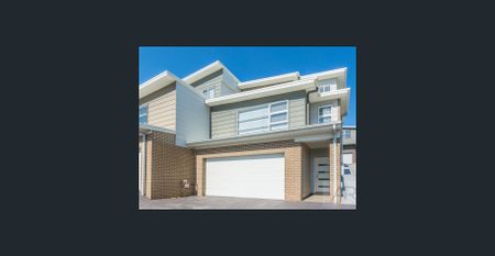 Tri-level townhouse - Photo 3