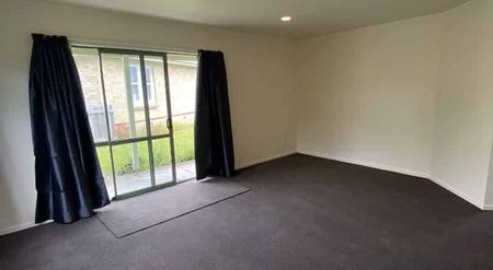 Refurbished Two-Bedroom Delight - Photo 3