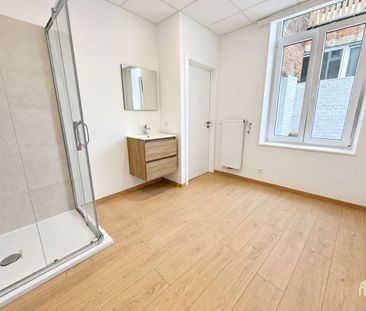 Appartement te huur in Liège voor € 620 met 1 slaapkamer - foto 2