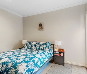 Well Presented Unit in Prime Spring Gully Position - Photo 2