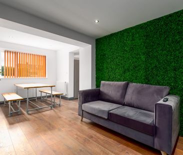 OX Living is proud to present this high-quality 7-bedroom co-living... - Photo 1