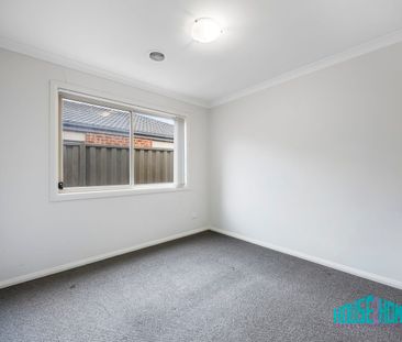 Stylish, Light-Filled Low Maintenance Living - Photo 5