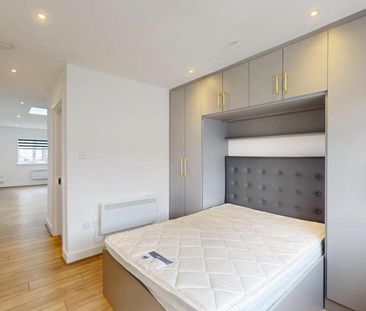 Studio to rent - Photo 3