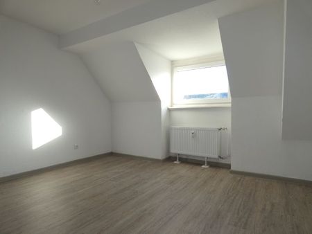 *** Altbau-Liebhaber aufgepasst! 2 Zimmerwohnung + Wohnküche + Mansarde! *** - Photo 5