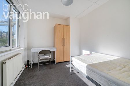 6 bedroom semi-detached house to rent - Photo 4