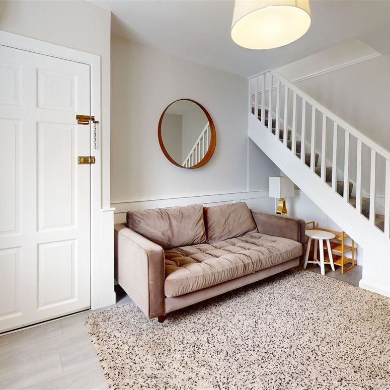 Galloping Green, Stillorgan, County Dublin - Photo 1