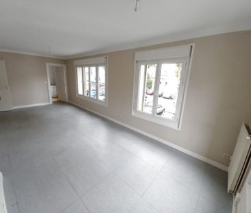 Location Appartement 3 pièces 69m² ST LO 50000 - Photo 2