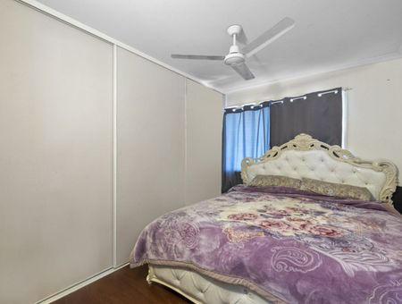 62 Aquarius Drive, Kingston QLD 4114 - House For Rent | Domain - Photo 5