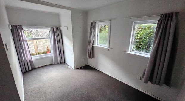 Cosy Kelburn 1BR w/ Deck - Photo 1