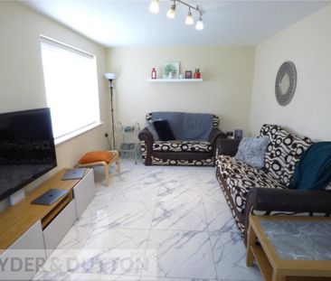 4 bedroom detached house to rent - Photo 3