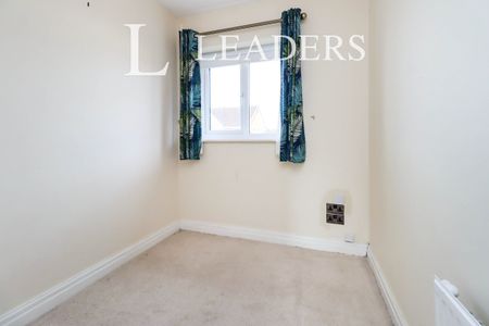 3 bedroom house to rent Housesteads Drive, Hoole, Chester, CH2 - Photo 2