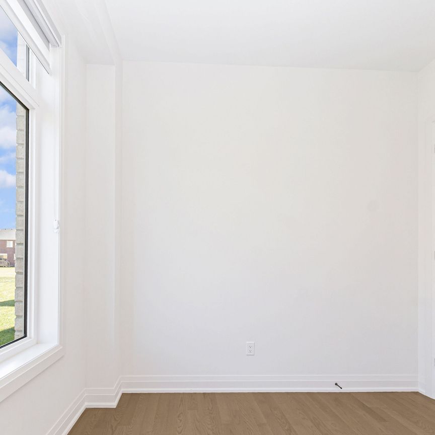 For Lease - 11 Wintergreen Lane, Adjala-Tosorontio, Ontario - Photo 1