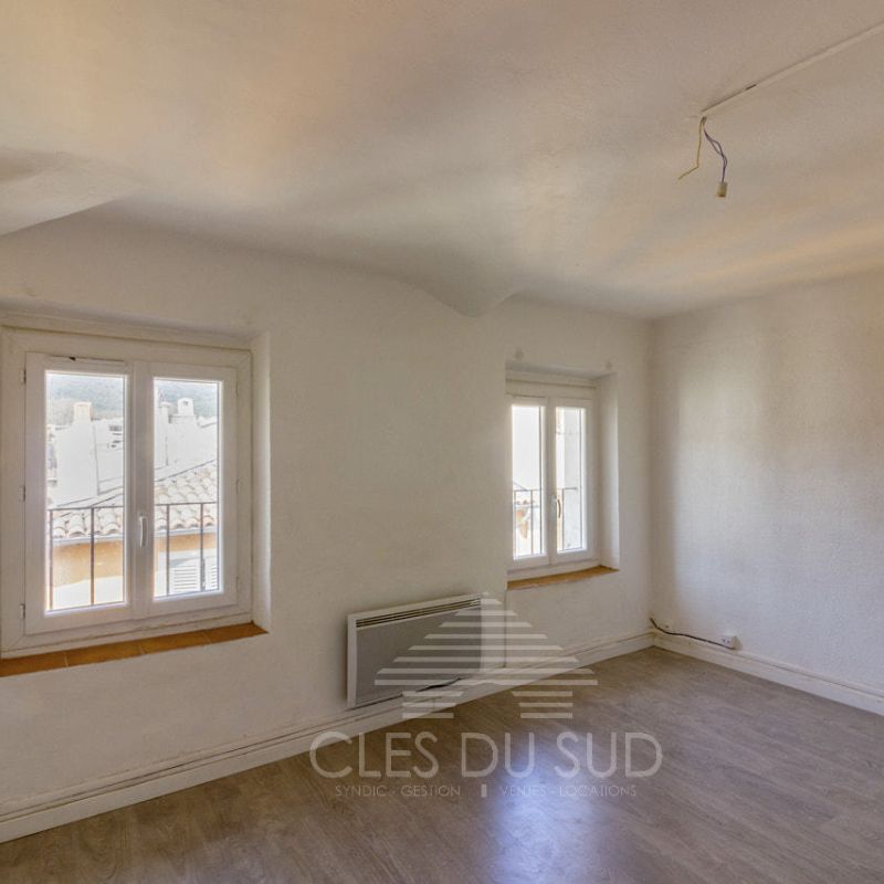 Location Appartement Studio La Valette Centre Dernier Etage - Photo 1