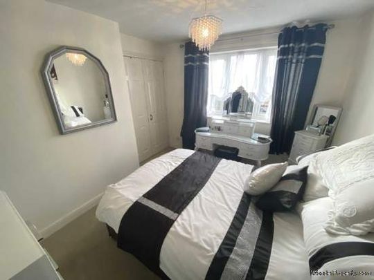 2 bedroom property to rent in Borehamwood - Photo 1