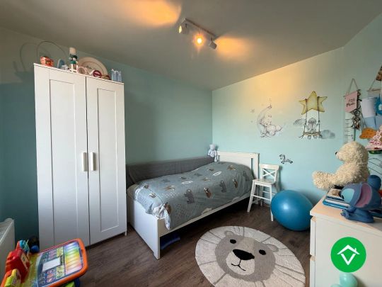 Prachtig gerenoveerde woning met 3 slaapkamers en tuin te Roeselare - vrij vanaf 1/04/2026. - Photo 1