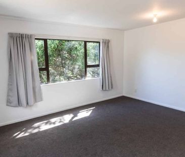 Recently refreshed and ready to rent! - Photo 1