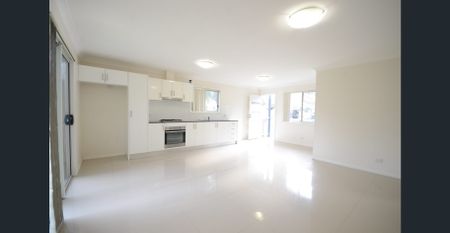 Two Bedroom House - Photo 4