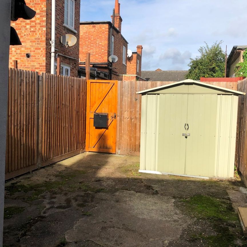 1 Bed Flat, Creed Passage, SE10 - Photo 1