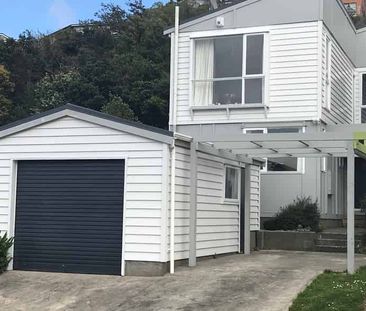 3 Bedrooms, 2 bathrooms - Photo 1