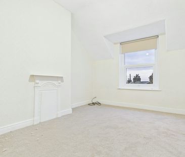 Duplex to rent on - Photo 5