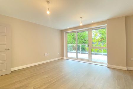 The Colonnade - Photo 4