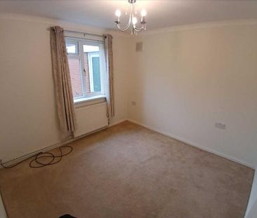 4 bedroom bungalow to rent - Photo 2