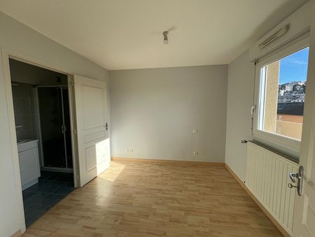 Location Appartement 2 pièces 50m² - Photo 4