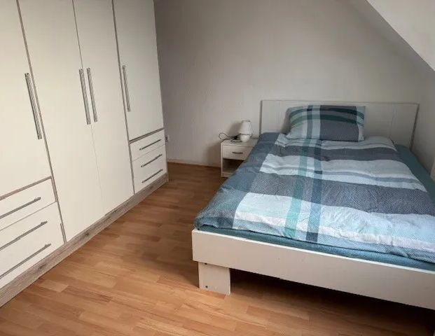 Möblierte 2-Zimmerwohnung im 3-Familienhaus Mönchengladbach-Bonnenbroich - Photo 1