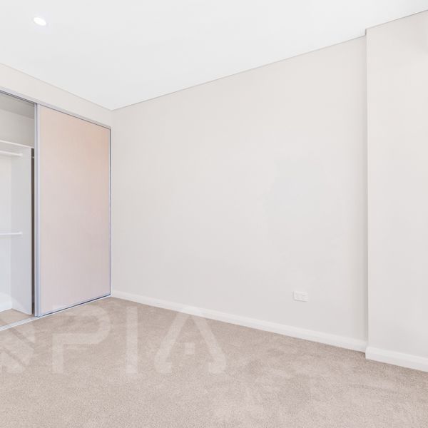 Sunny 3 Bed + Study Rarely On The Market - Condition As New - Photo 1