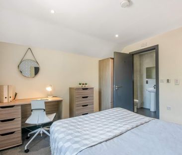 1 bedroom in a house share to rent - Photo 5