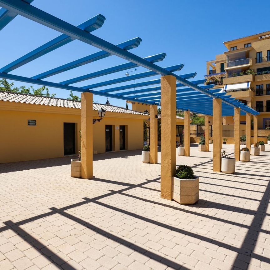 Middle Floor Apartment in San Pedro de Alcántara - Photo 1