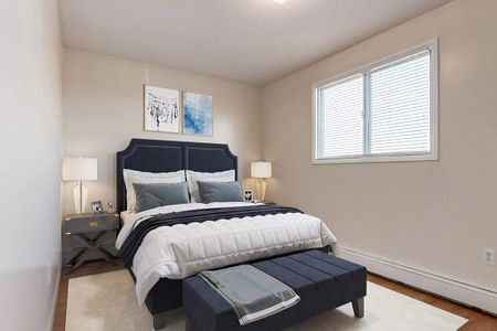 Renovated Suite - 2 Bedroom - Photo 3