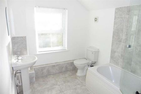 Milton Street, Higham Ferrers, Northants, NN10 - Photo 3