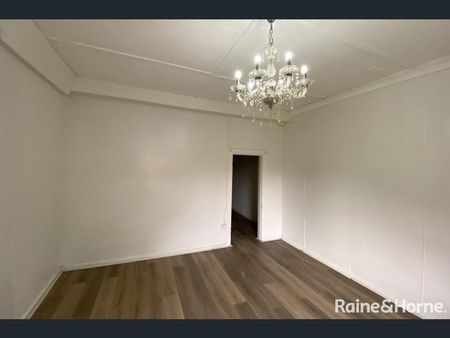 1-bedroom flat in great location - Photo 5