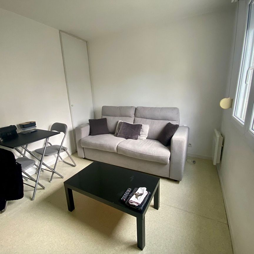 A LOUER Appartement 1 pièce(s) 14.87 m2 FOLIE COUVRECHEF - Photo 1