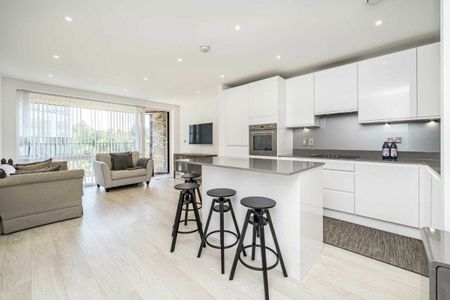 Lakeside Drive, Acton, NW10 - Photo 4