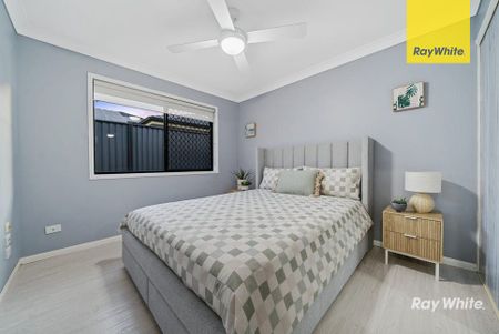 Stylish & Spacious Family Home in Sought-After Kuraby With Solar - Photo 5