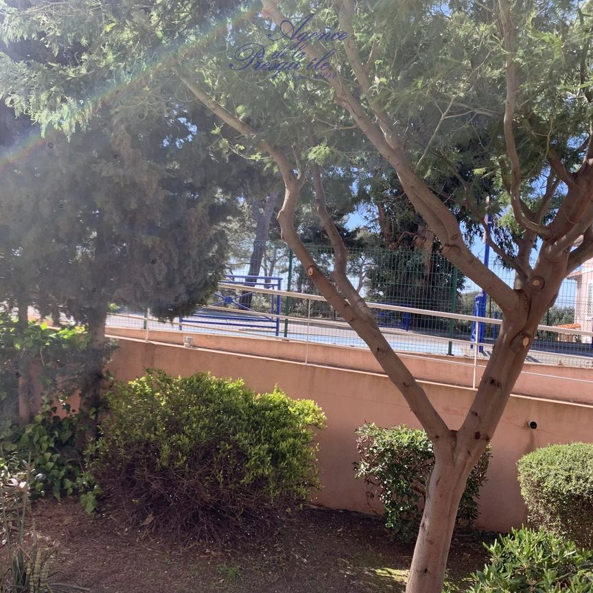 Location Appartement 2 pièces 32m² HYERES 83400 - Photo 1
