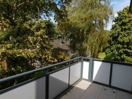 Schnuckelige 2-Raum-Wohnung im Grünen, mit Balkon - Photo 4