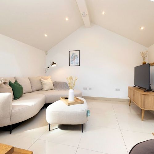 1 Bed Apartment - Photo 1