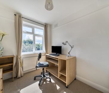 5 bedroom semi-detached house to rent - Photo 5